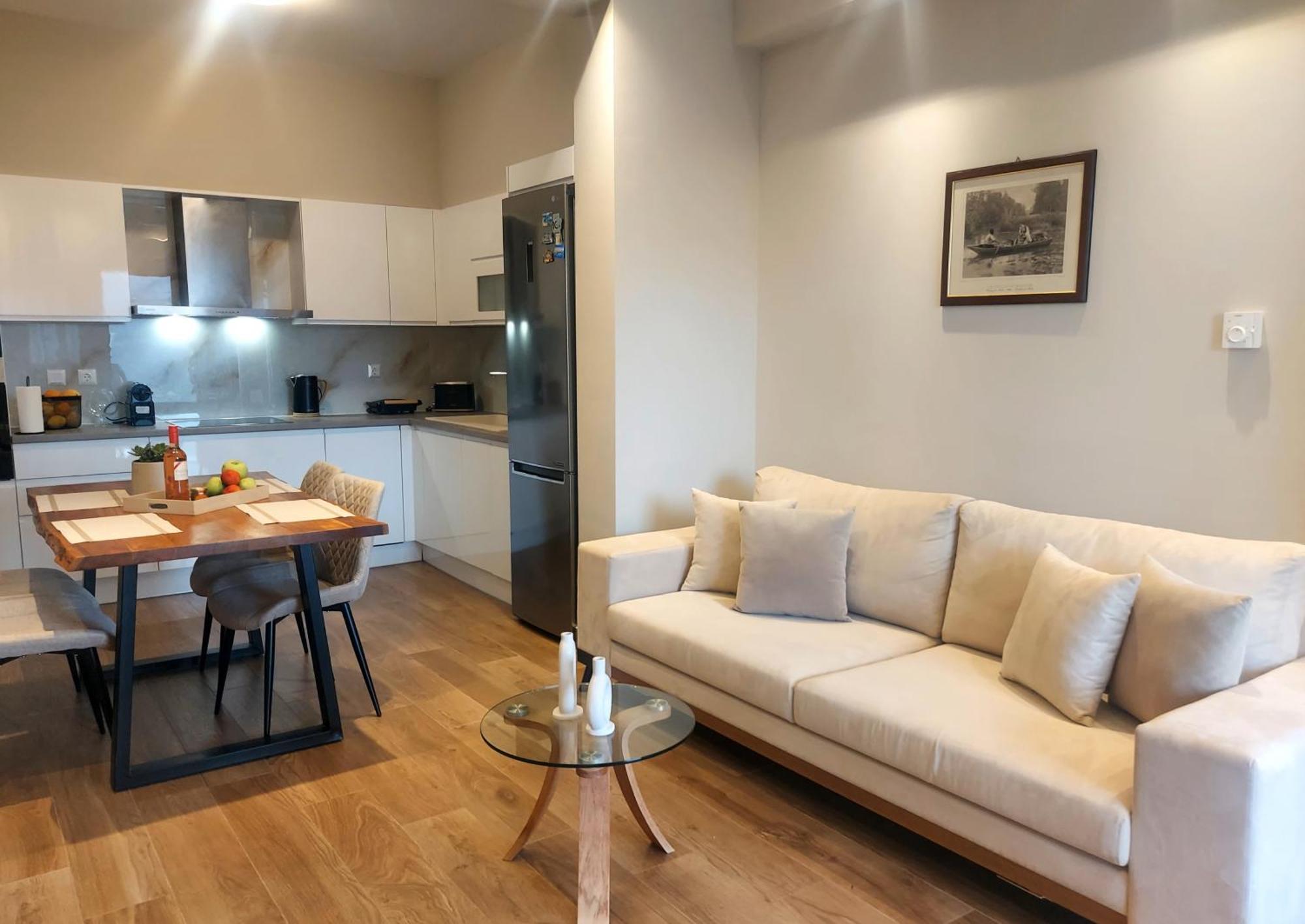 Adelinas' Apartment Аргостолион Экстерьер фото
