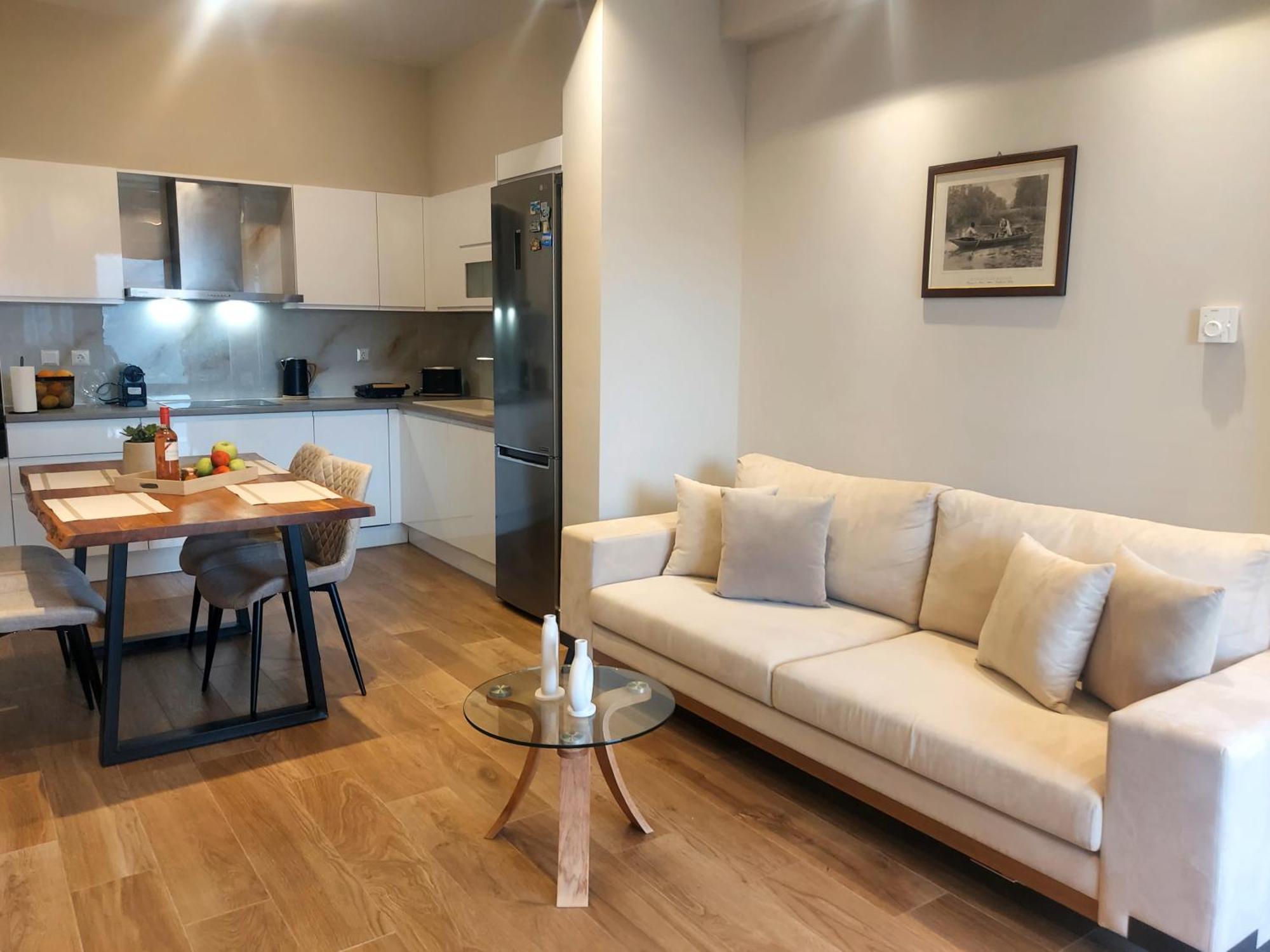 Adelinas' Apartment Аргостолион Экстерьер фото
