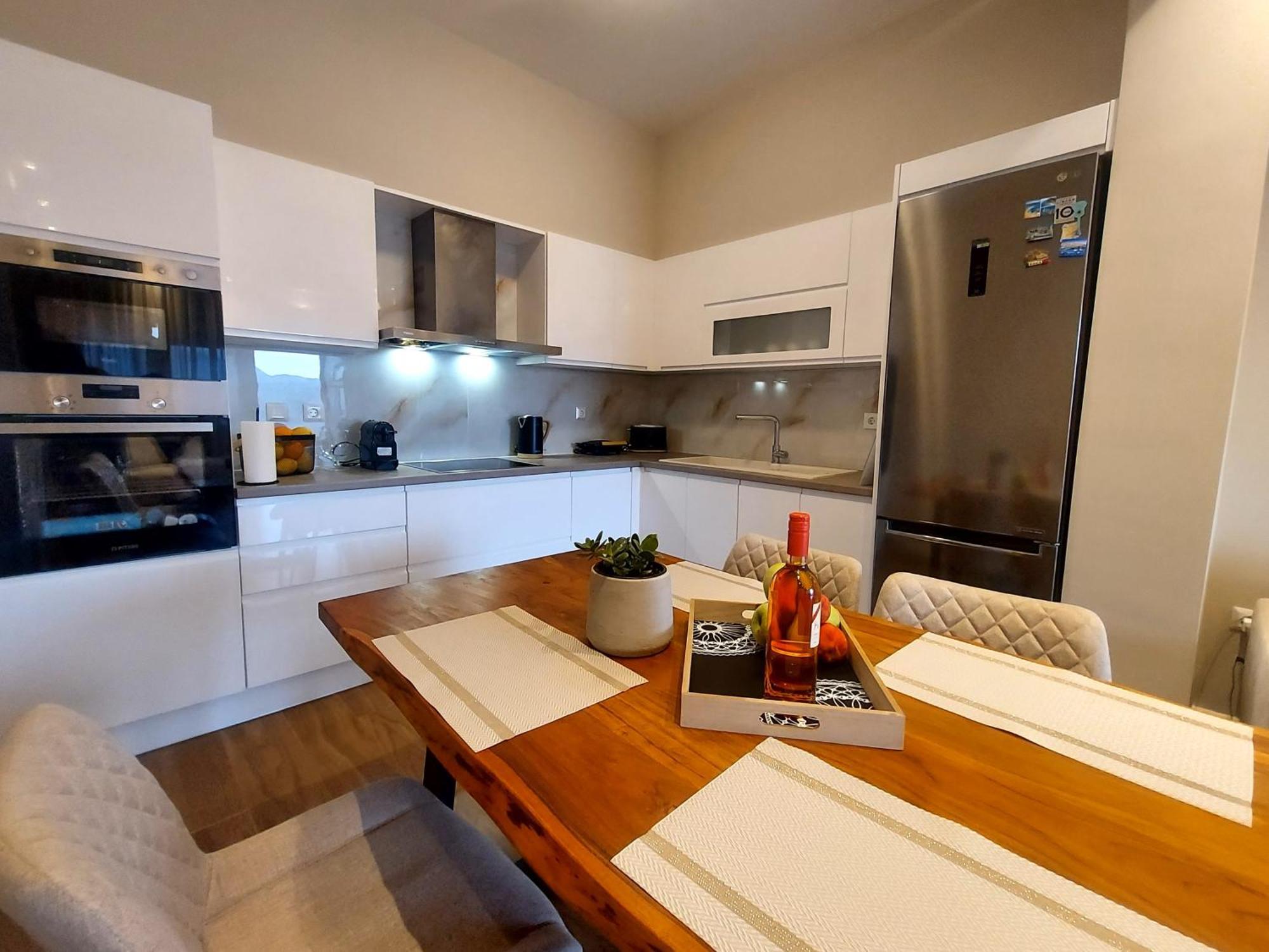 Adelinas' Apartment Аргостолион Экстерьер фото
