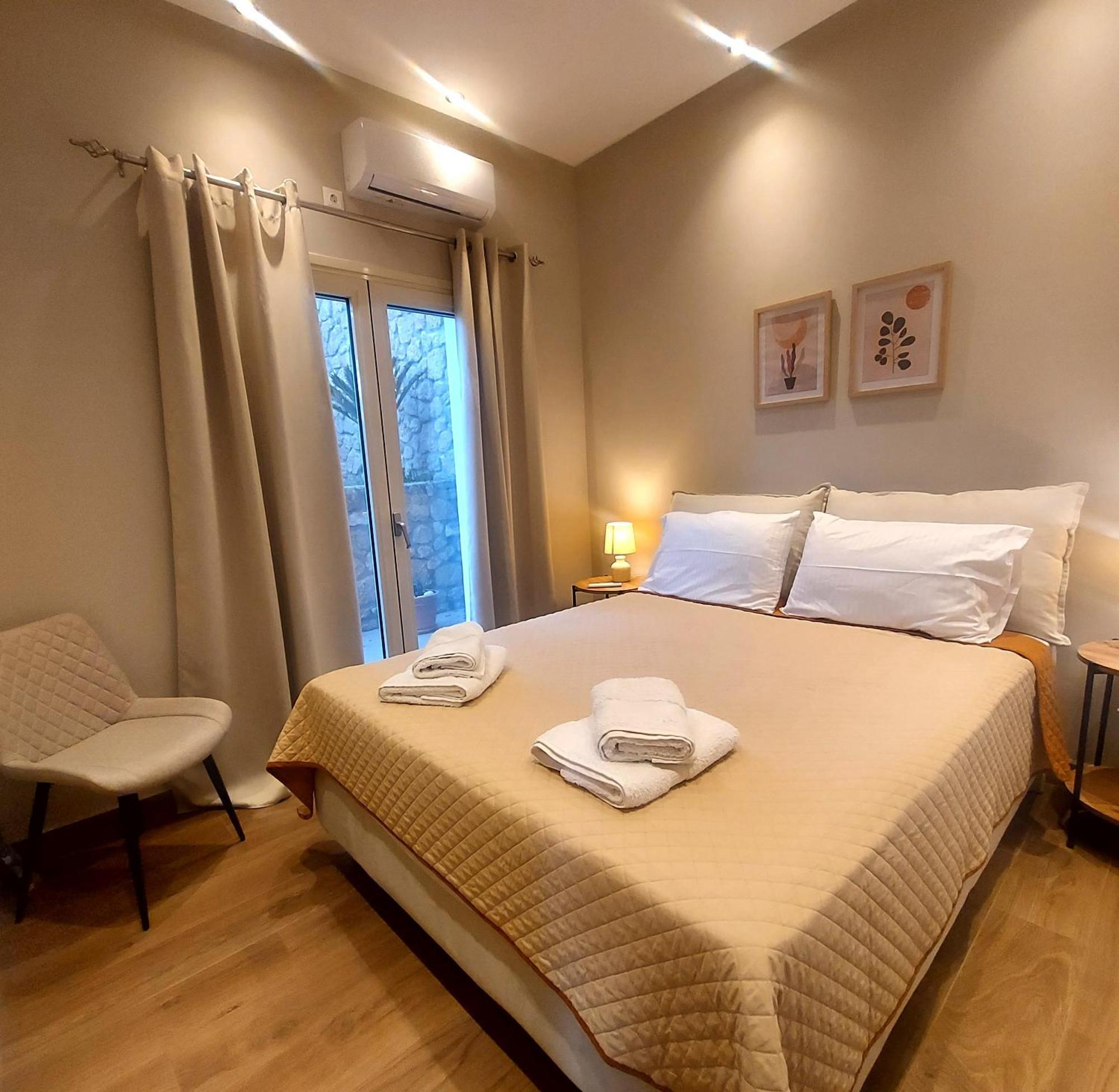 Adelinas' Apartment Аргостолион Экстерьер фото