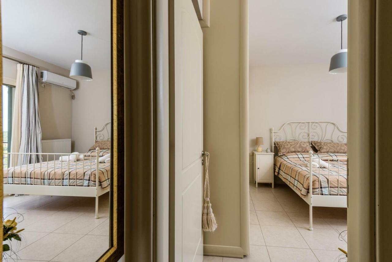 Adelinas' Apartment Аргостолион Экстерьер фото